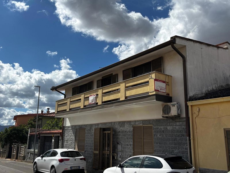 Quadrilocale in Vendita a Domusnovas, 60'000&euro;, 90 m²