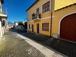 Quadrilocale in Vendita a Villamassargia, 85'000&euro;, 104 m²