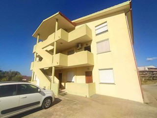 Bilocale in Vendita a Carbonia, 72'000&euro;, 60 m², arredato