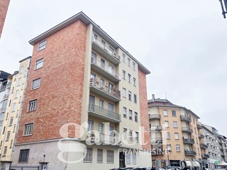 Quadrilocale in Vendita a Torino, 175'000&euro;, 100 m²