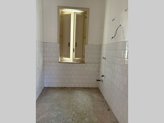 Trilocale in Vendita a Messina, 57'000&euro;, 110 m²