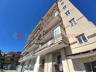 Trilocale in Vendita a Napoli, 118'000&euro;, 75 m²