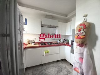Appartamento in Vendita a Riccione, 400'000&euro;, 140 m², con Box