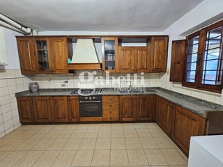 Appartamento in Vendita a Firenze, 309'000&euro;, 106 m²