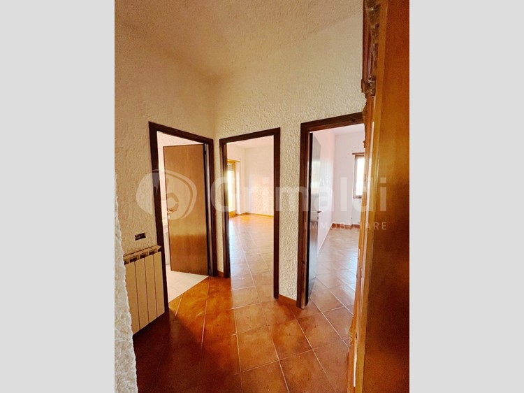 Trilocale in Vendita a Roma, 199'000&euro;, 70 m², con Box