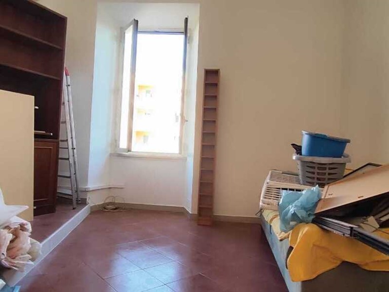 Bilocale in Vendita a Roma, zona San Giovanni, 229'000&euro;, 79 m²