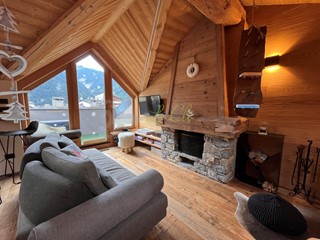 Trilocale in Affitto a Courmayeur, 90 m², arredato, con Box