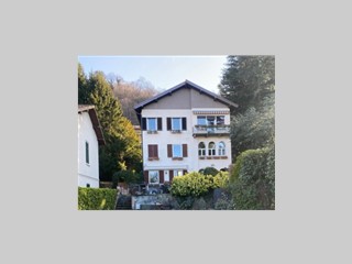 Appartamento in Vendita a Brunate, 430'000&euro;, 198 m², con Box