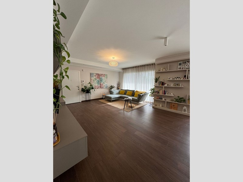 Trilocale in Vendita a Gaggiano, 450'000&euro;, 115 m², con Box