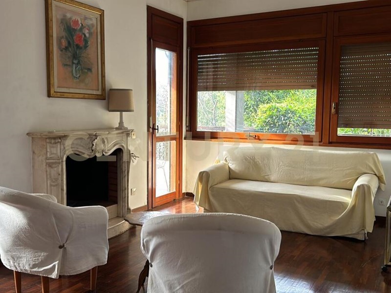 Appartamento in Vendita a Roma, 950'000&euro;, 242 m²