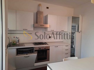 Trilocale in Affitto a Rimini, zona Centro Storico, 1'100&euro;, 80 m², arredato, con Box