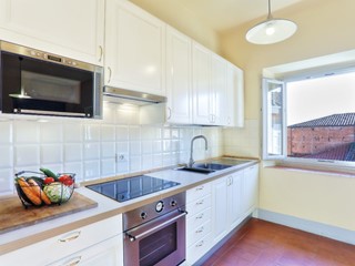 Quadrilocale in Affitto a Lucca, zona Centro Storico, 2'100&euro;, 120 m², arredato