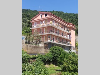 Quadrilocale in Vendita a Varazze, zona Pero, 138'000&euro;, 60 m², arredato