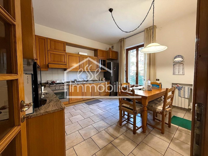 Appartamento in Vendita a Empoli, 269'000&euro;, 120 m², con Box