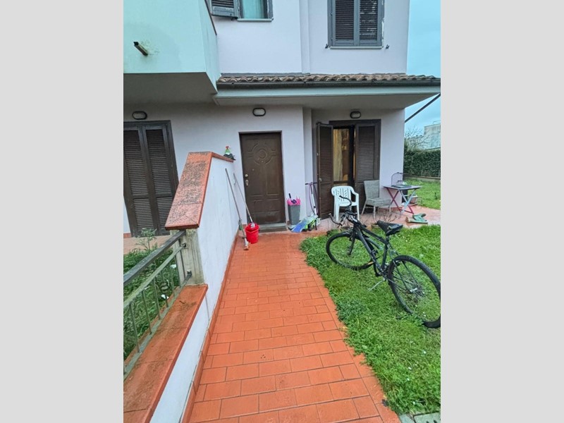 Trilocale in Vendita a Lucca, zona Mugnano, 230'000&euro;, 70 m²