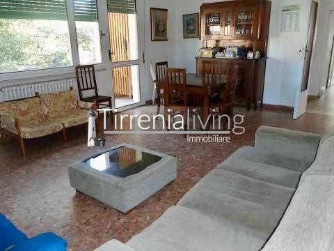Appartamento in Affitto a Pisa, zona Tirrenia, 90 m², arredato