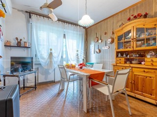 Appartamento in Vendita a Pisa, 299'000&euro;, 162 m², arredato, con Box