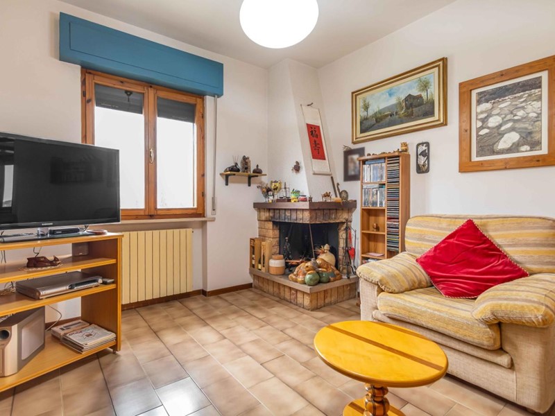 Quadrilocale in Vendita a Cascina, zona San Frediano a Settimo, 145'000&euro;, 77 m², con Box