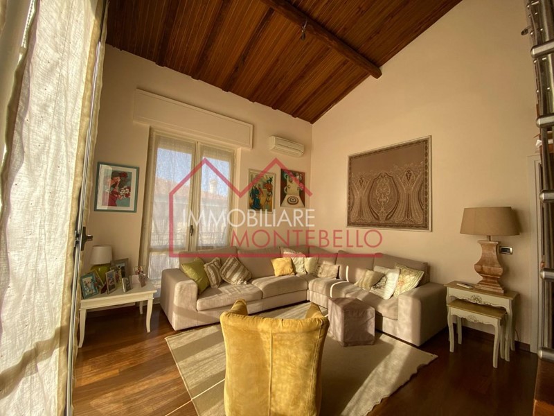 Appartamento in Vendita a Viareggio, 420'000&euro;, 151 m², arredato