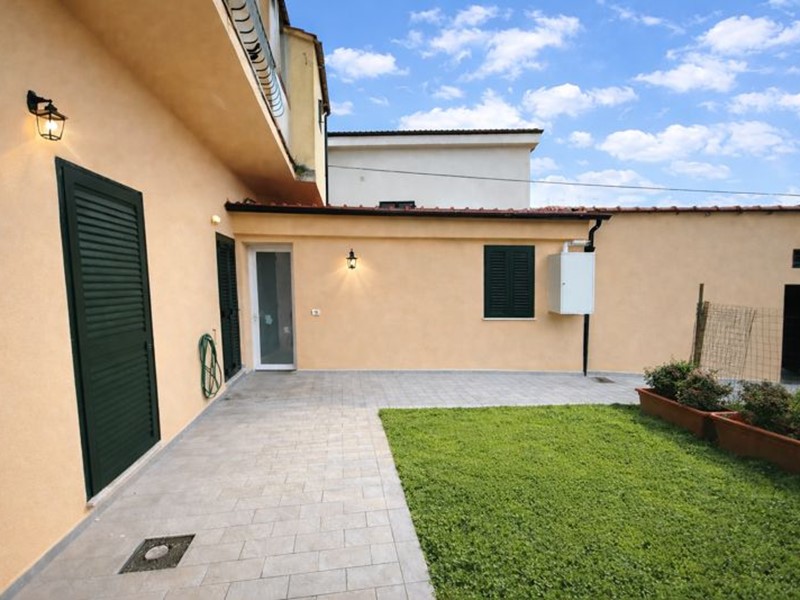 Trilocale in Vendita a Pontedera, 155'000&euro;, 68 m²