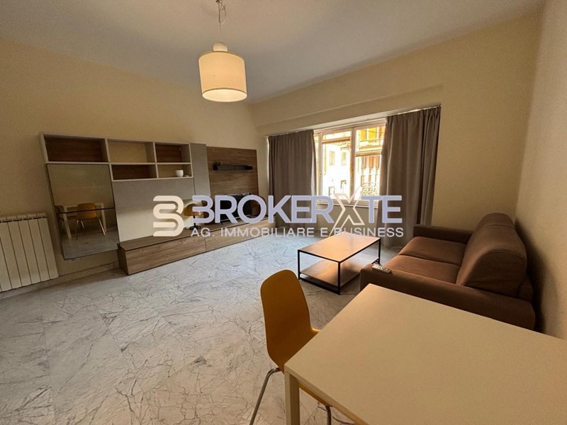 Bilocale in Vendita a Carrara, 110'000&euro;, 60 m², arredato