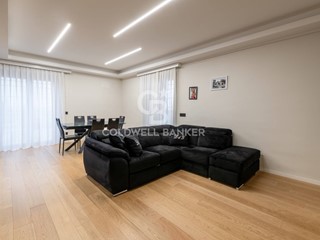 Attico in Vendita a Mentana, 329'000&euro;, 146 m²