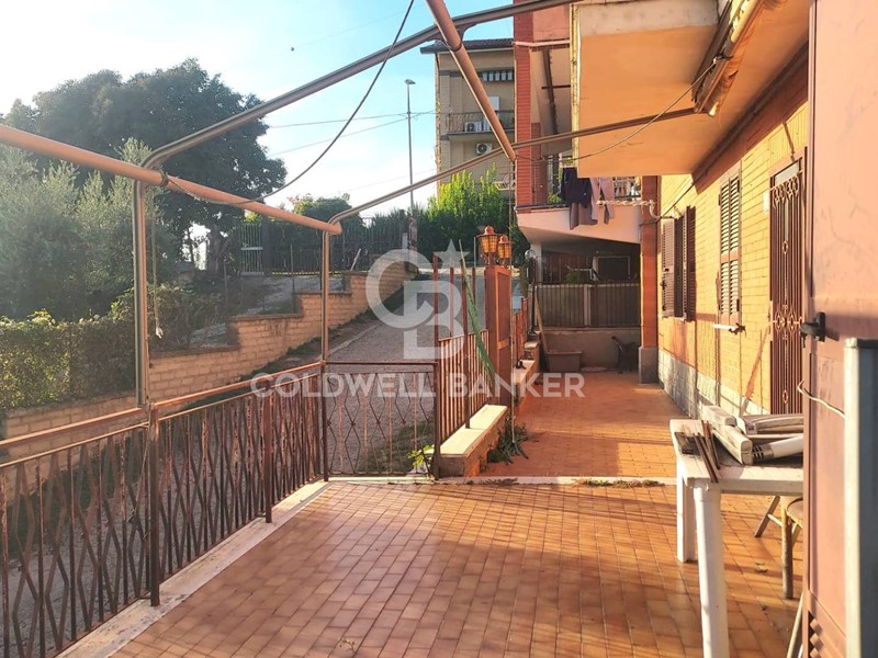 Quadrilocale in Vendita a Monterotondo, 135'000&euro;, 113 m²