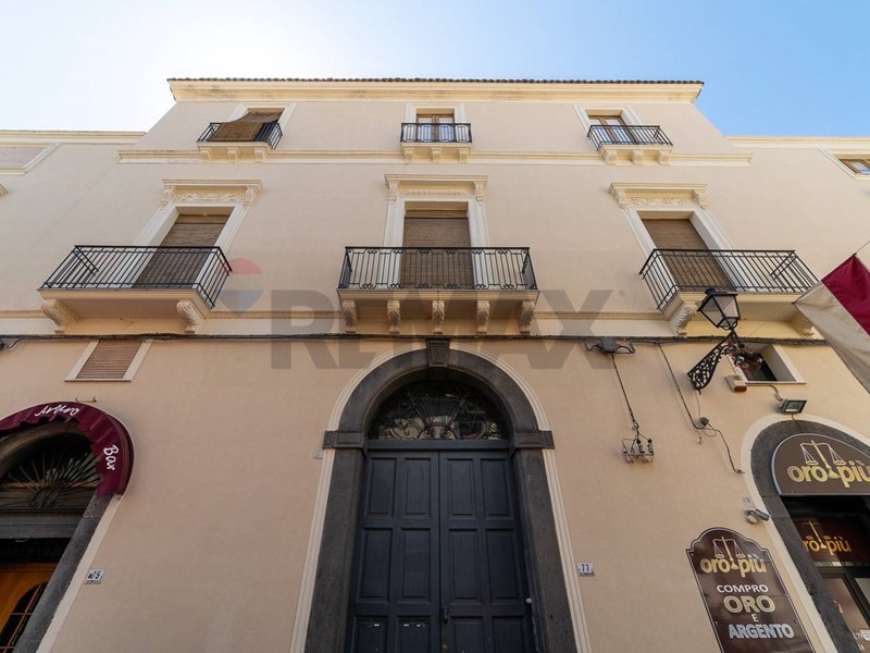 Appartamento in Vendita a Randazzo, 230'000&euro;, 454 m²