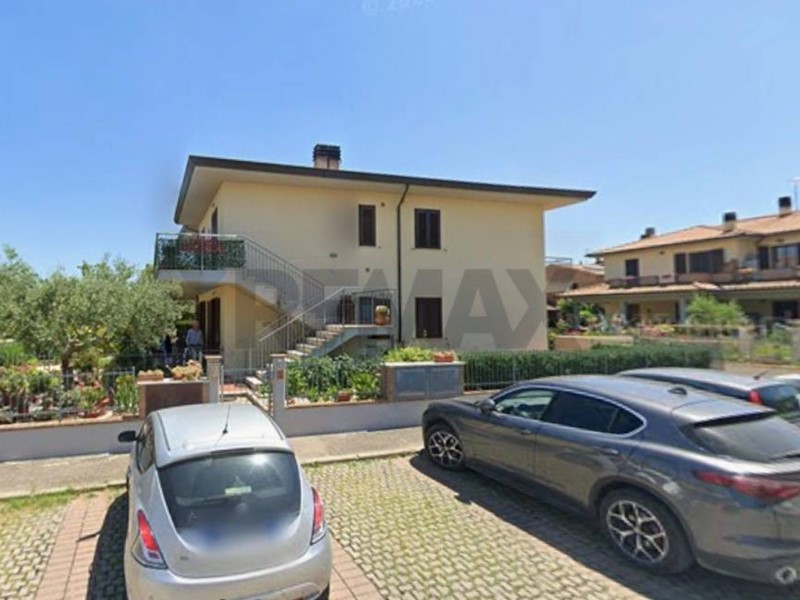 Trilocale in Vendita a Castiglione del Lago, 66'000&euro;, 110 m²