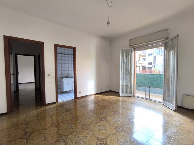 Bilocale in Vendita a Palermo, 69'000&euro;, 56 m²