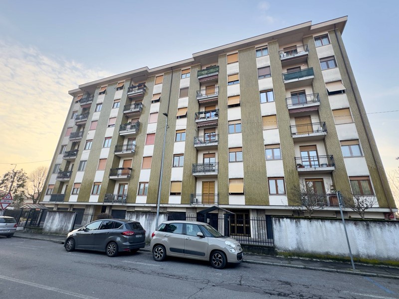 Trilocale in Vendita a Desio, 249'000&euro;, 118 m²