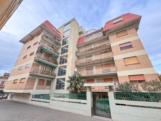 Quadrilocale in Vendita a Porto Torres, 135'000&euro;, 98 m²