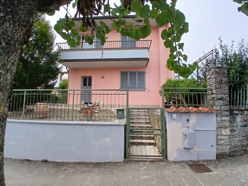 Appartamento in Vendita a Vicchio, 375'000&euro;, 139 m²