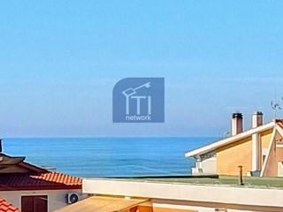 Trilocale in Vendita a Pomezia, 149'000&euro;, 83 m²