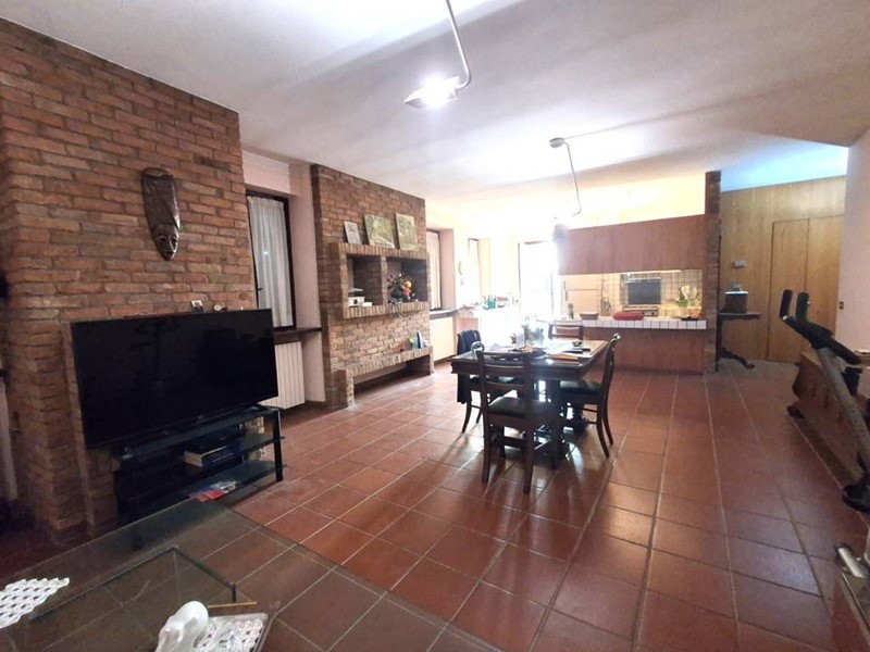 Trilocale in Vendita a Casteggio, 129'000&euro;, 107 m²