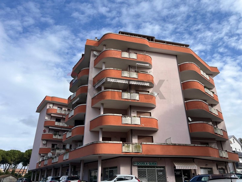 Quadrilocale in Vendita a Bastia Umbra, 145'000&euro;, 100 m²