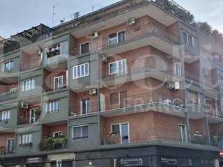 Trilocale in Vendita a Bari, 230'000&euro;, 91 m²