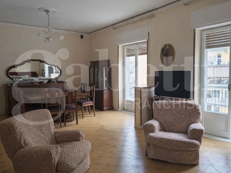 Quadrilocale in Vendita a Napoli, 320'000&euro;, 117 m²