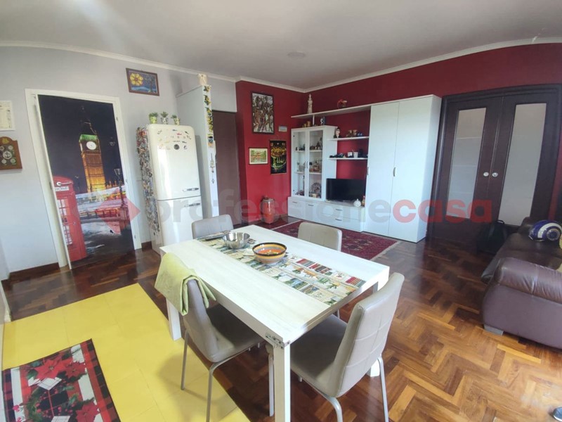 Quadrilocale in Vendita a Napoli, 165'000&euro;, 95 m²