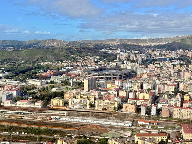 Trilocale in Affitto a Napoli, 1'750&euro;, 88 m², arredato