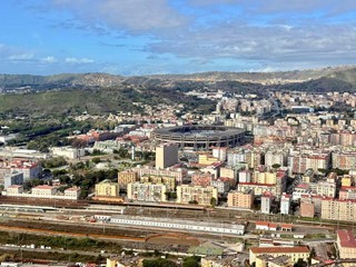 Trilocale in Affitto a Napoli, 1'750&euro;, 88 m², arredato