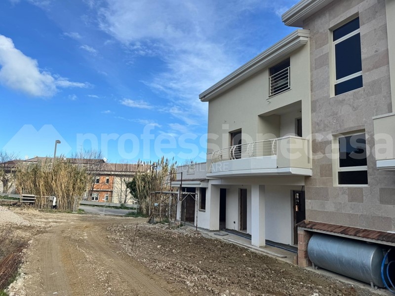 Trilocale in Vendita a Vasto, 195'000&euro;, 80 m²