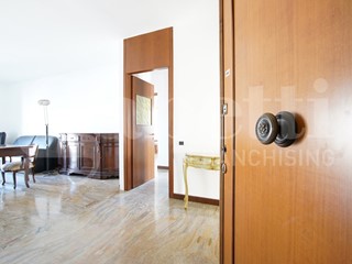 Appartamento in Vendita a Venezia, 230'000&euro;, 110 m², con Box