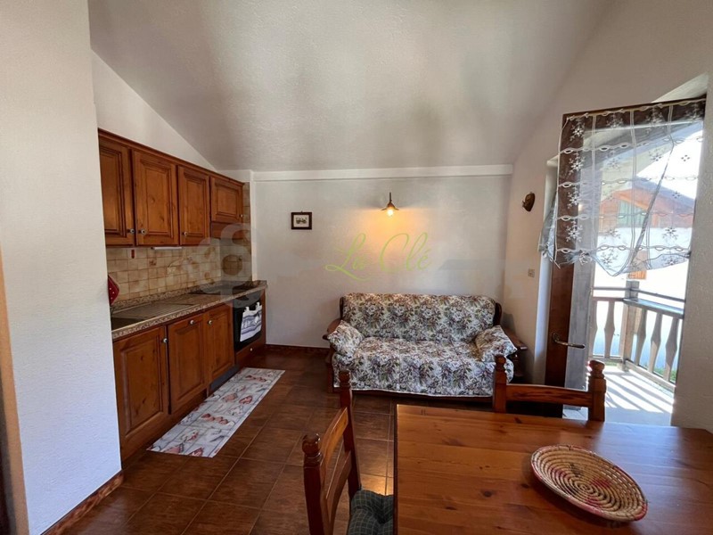 Bilocale in Affitto a Morgex, zona Lavancher, 960&euro;, 50 m², arredato, con Box