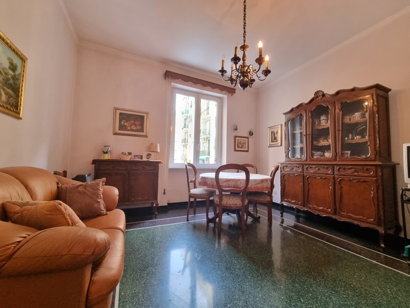 Appartamento in Vendita a Genova, zona Marassi, 132'000&euro;, 102 m²