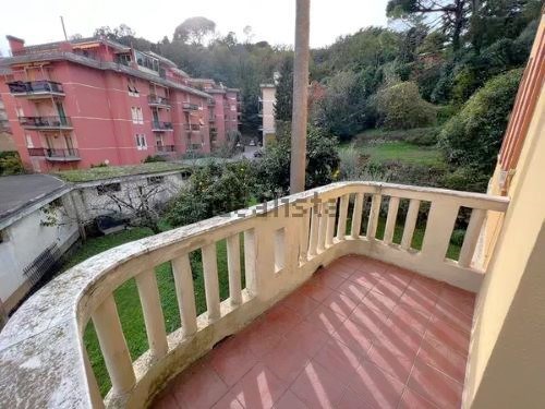 Appartamento in Vendita a Rapallo, zona CENTRO MARE, 279'000&euro;, 140 m², arredato