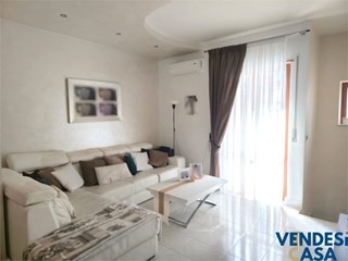 Trilocale in Vendita a Adelfia, 160'000&euro;, 107 m²