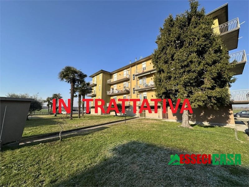 Trilocale in Vendita a Casirate d'Adda, 128'000&euro;, 119 m²