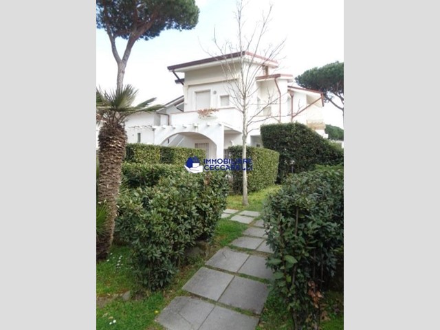 Bilocale in Affitto a Massa, zona Poveromo, 1'600&euro;, 40 m², arredato