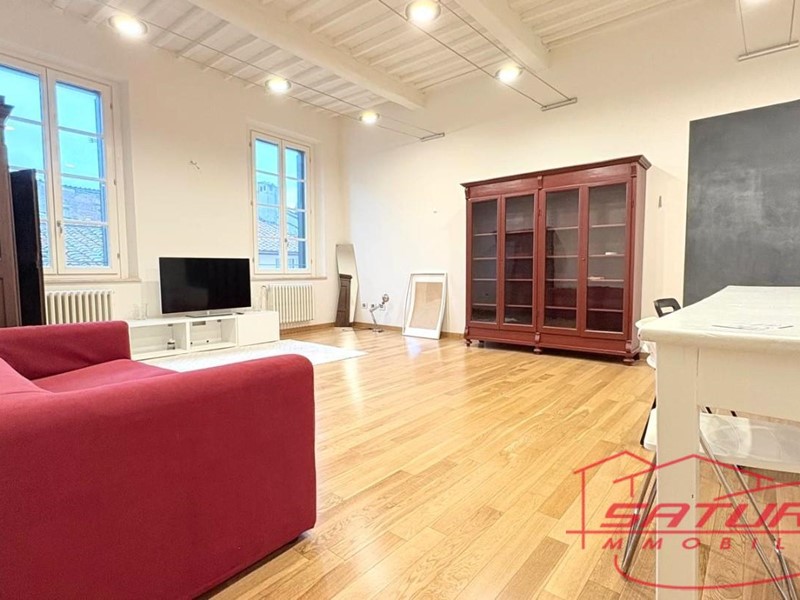 Quadrilocale in Vendita a Lucca, 418'000&euro;, 100 m², arredato
